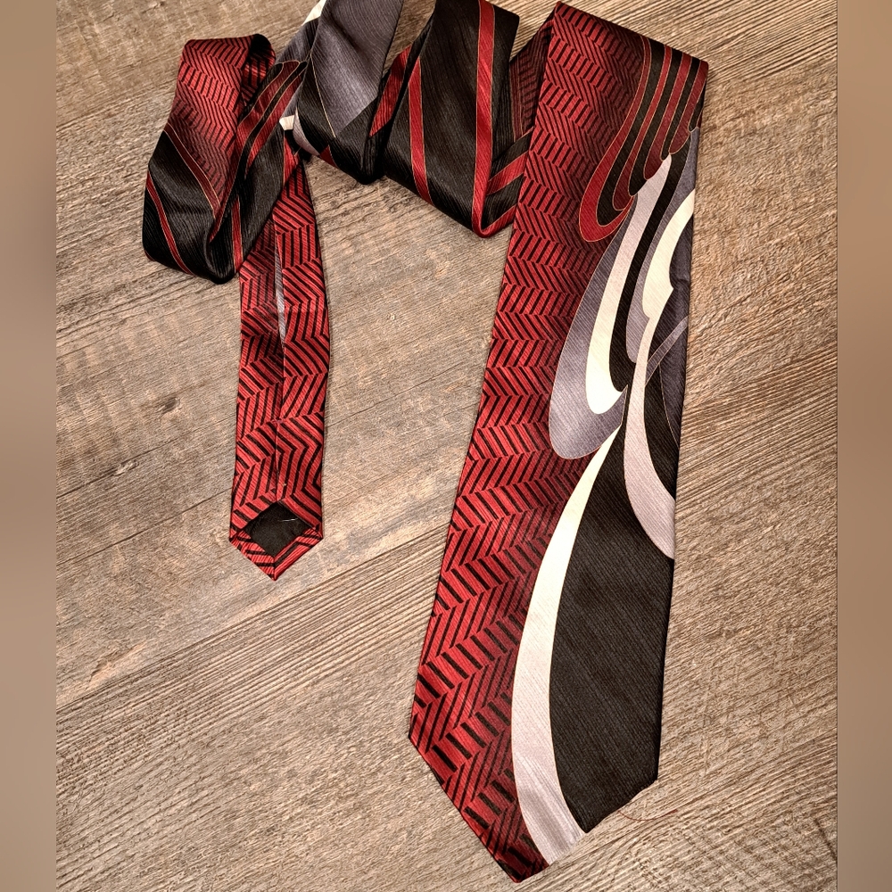 Van Heusen Silk Tie